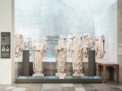 Faire parler les pierres. Sculptures médiévales de Notre-Dame, vue de l'exposition. Avec l'aimable autorisation du Musée de Cluny