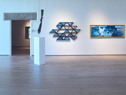 Various artists, Looking for America, exhibition view. Courtesy of the Ogunquit Museum of American Art 