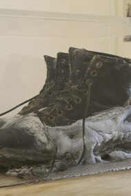 Lawrence Carroll, Museo Madre, 2022