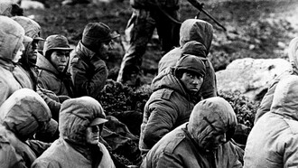 Soldados argentinos capturados por el ejército británico en la Guerra de las Malvinas