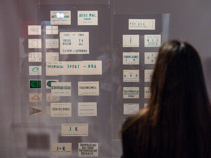 Julius Koller, U.F.O.-naut J.K., exhibition view. Courtesy of Museum der Moderne