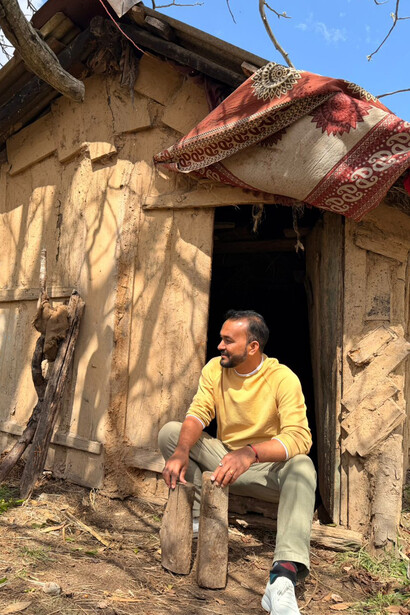 Perched high in the Kumaon Himalayas, Lamgara is a tranquil hill community in Uttarakhand's Almora district. Its pine-clad slopes, traditional villages, and panoramic mountain views make it an ideal destination for those seeking a slower pace of life and a deeper connection with nature