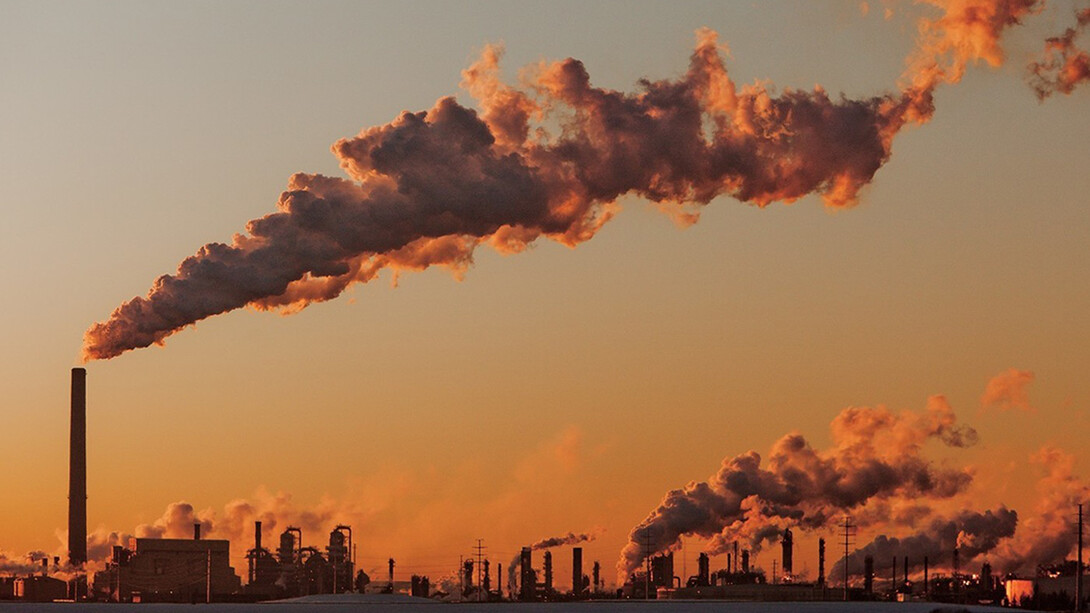 Fossil fuels pollution