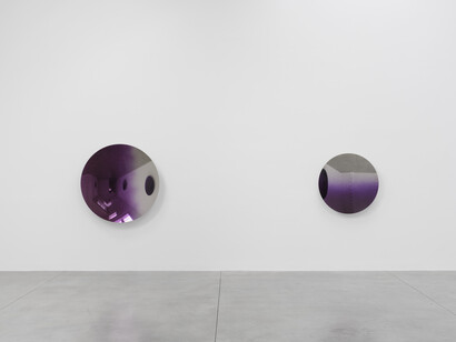 Anish Kapoor, exhibition view. Courtesy of Lisson Gallery