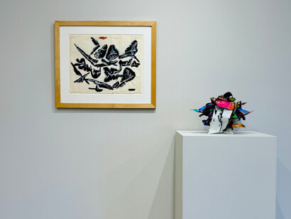 Various artist, Postwar abstraction. Movement and form, exhibition view. Courtesy of Acquavella Galleries