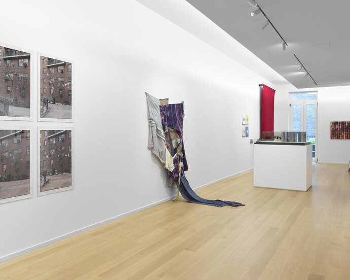 Metropolis, Exhibition view. Courtesy of Simon Lee Gallery