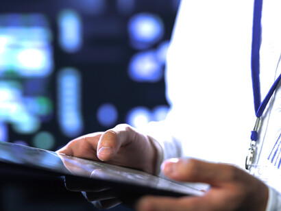 La combinación de algoritmos, datos clínicos y aprendizaje automático abre el camino hacia una medicina más precisa, personalizada y basada en evidencia dinámica