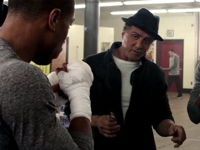 En “Creed” Rocky ya no boxea, sino que entrena