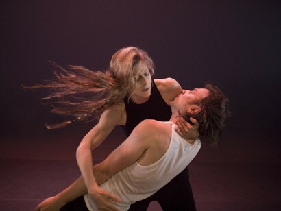 Louise LeCavalier con el bailarín Edouard Lock