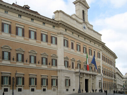 L'autofinanziamento della politica italiana