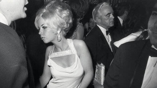 Garry Winogrand, Women are Beautifu. Courtesy of Museo de Arte Moderno
