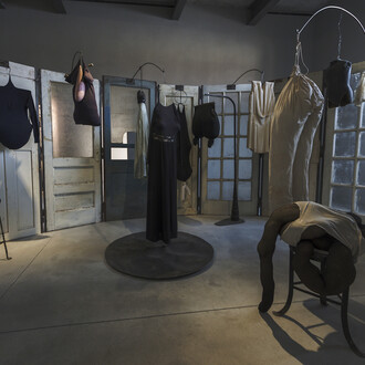 Louise Bourgeois, Cell (Clothes), 1996. Courtesy of Fondazione Prada