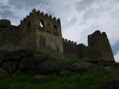 Fortezza lungo la strada di Vardzia