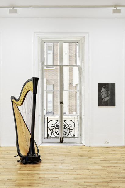 View of the exhibition Gregor Hildebrandt, In weißen Sträußen ließ den Duft der Sterne schneien, Almine Rech Gallery, London, 04.03.2015 - 11.04.2015 ©  Alex Delfanne, all rights reserved, Courtesy of the Artist and Almine Rech Gallery