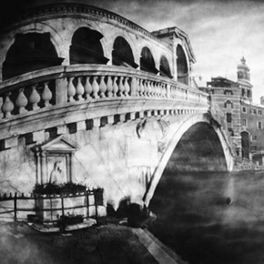 Laura Fiorio, Pinhole 014 / Rialto, Venezia, 1’20”, 2010, Pinhole photograph on 100% cotton, inkjet Hanemuhle Baryte, 27.8 × 22.4 cm, Edition of 4 + 2AP, copyright the Artist, courtesy of Belmacz Ltd
