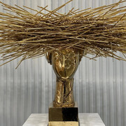 Manolo Valdés, Clio dorada, 2022. Courtesy of Contini Art Gallery