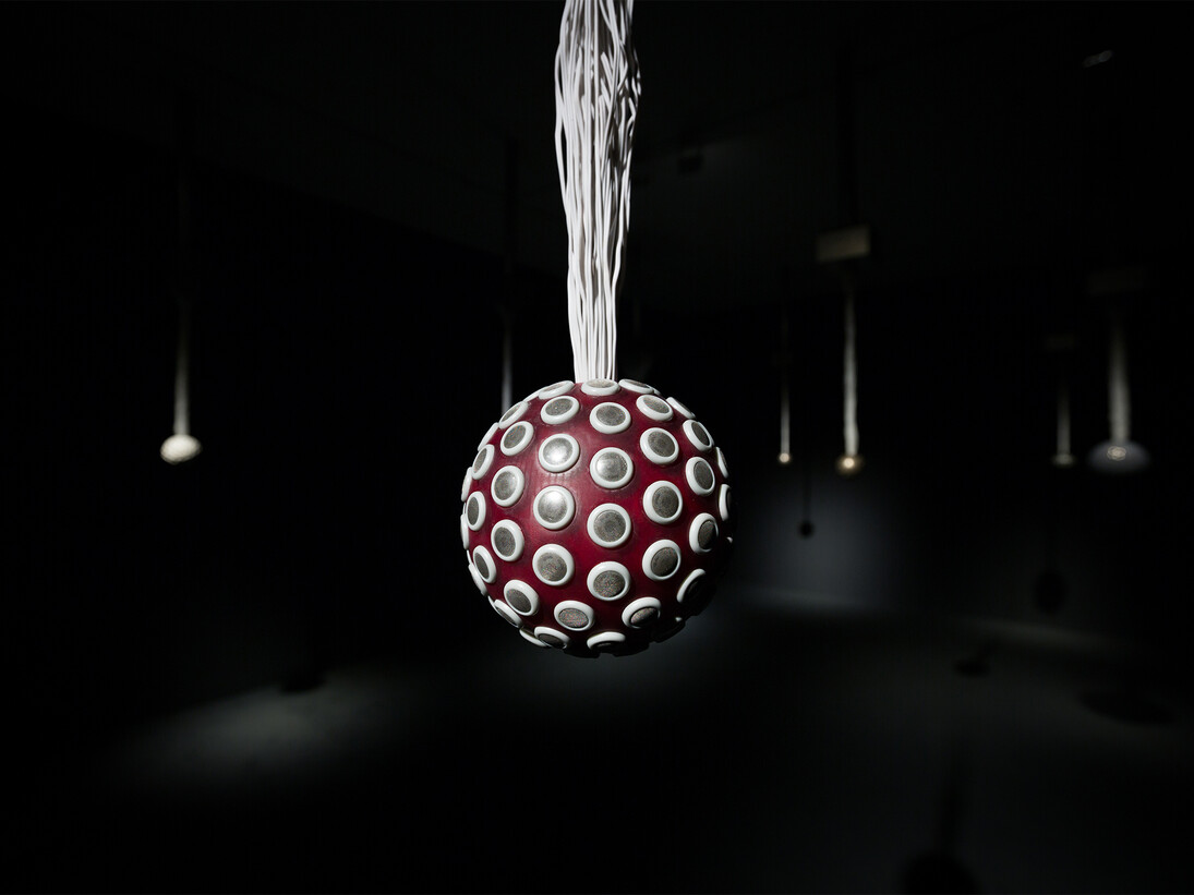 Rafael Lozano-Hemmer, Sphere Packing: Henryk Mikołaj Górecki, 2014, courtesy of the artist and Carroll / Fletcher