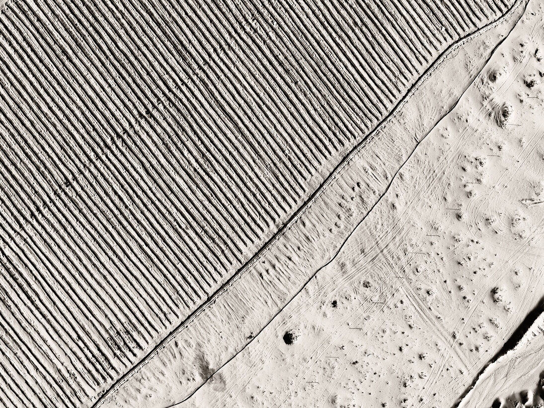 Jananne Al Ani, Aerial V (2011)