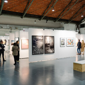 Divers artistes, Affordable Art Fair 2024, vue d'exposition. Avec l'aimable autorisation de l'Affordable Art Fair
