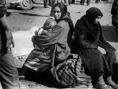 Azerbaijani refugees escaping the Karabakh conflict in 1992
