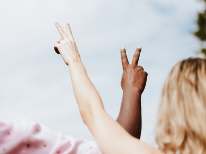 La paz social depende de la integración de la sociedad a la humanidad