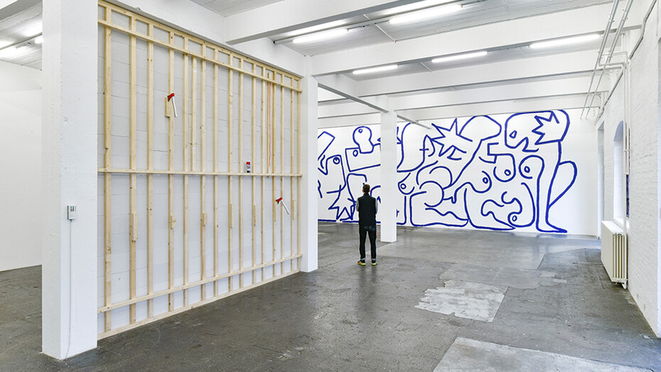 Ausstellungsansicht «La fine ligne», mit Werken von Linus Bill + Adrien Horni, Simon Paccaud und Marine Julié. Photo: Kunst Halle Sankt Gallen, Sebastian Schaub