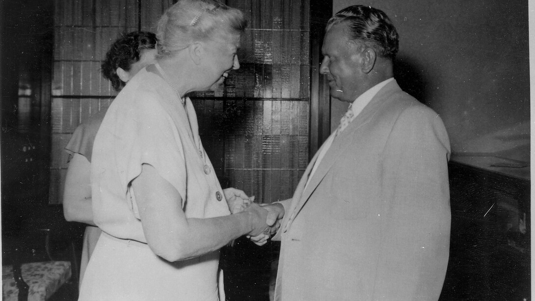 Eleanor Roosevelt und Josip Tito (1953)