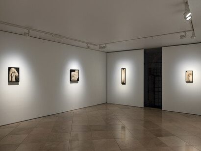 Saskia Colwell, Skin on skin, exhibition view. Courtesy of Victoria Miro Gallery