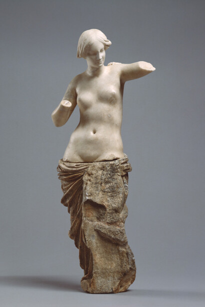 Statua di Afrodite Anadiomene, II sec. a.C. Per gentile concessione del Museo statale del Centro culturale statale del Turkmenistan