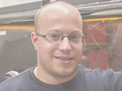 Jonathan Rivnay, líder del grupo de investigación de bioelectrónica orgánica en la Northwestern University