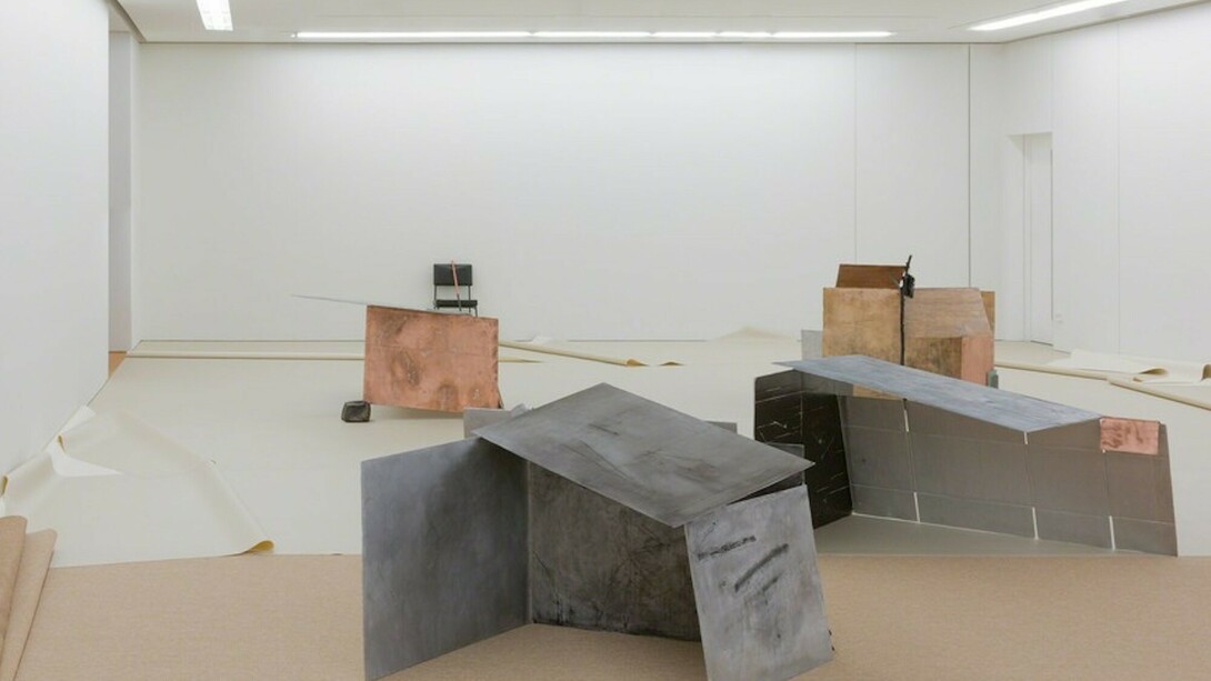View of Tatiana Trouvé's solo exhibition "House of Leaves" at Perrotin, Hong Kong, 2017. Photo: Ringo Cheung
© Tatiana Trouvé / ADAGP, Paris & SACK, Seoul, 2017 Courtesy Perrotin