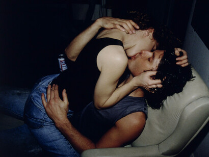 Nan Goldin, Rise and Monty Kissing, New York City, 1980. Courtesy of MoMA