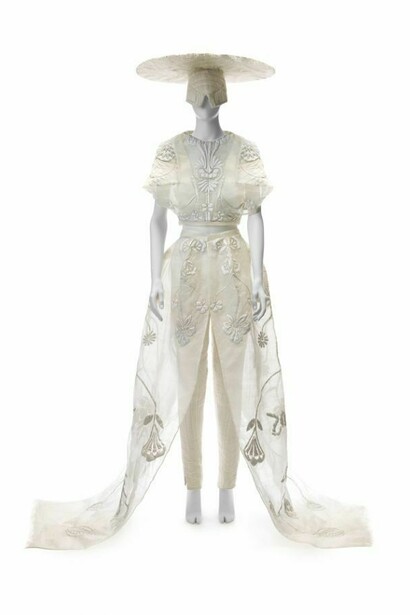 Original couture by Fabio Costa, Photograph by Mete Ozeren