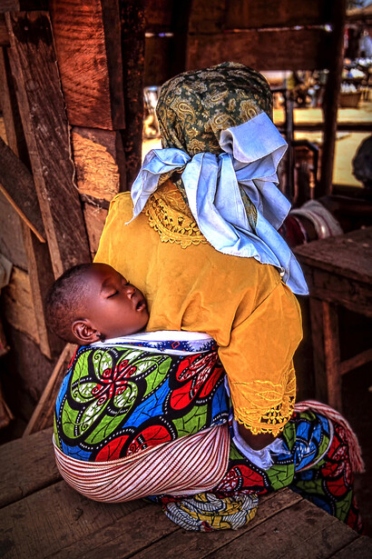 Benin – Donna con bambino