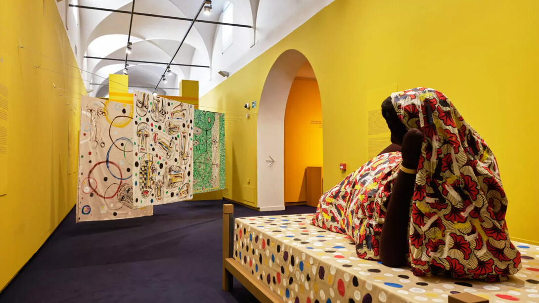 Khalid Albaih, La stagione della migrazione a Nord, vista della mostra. Per gentile concessione della Fondazione Brescia Musei