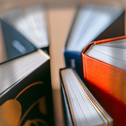 Livros. Convenhamos que não é tarefa de pouca monta