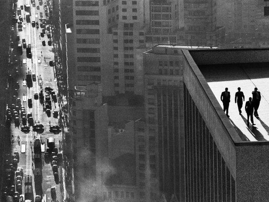 René Burri,Sao Paulo, Brazil, 1960 © René Burri / Magnum Photos. Courtesy of Casa dei Tre Oci
