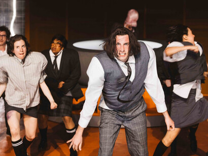 Die gehaltserhöhung. Courtesy of the Deutsches Theater