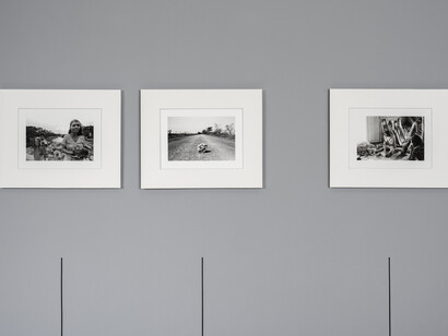 Julio Iribarren, Back on the road, vista de exhibición. Cortesía de ABRA