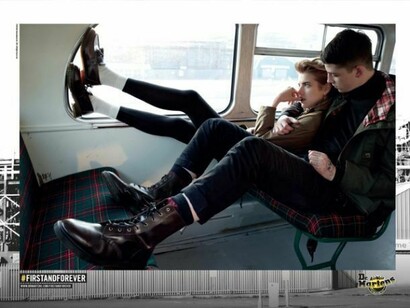 Models showing their platforms in a train