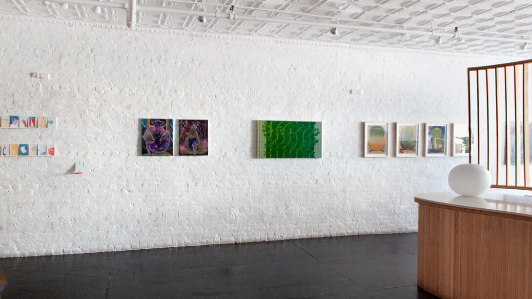 Various artists, Shifting veils, exhibition view. Courtesy of Uprise Art 