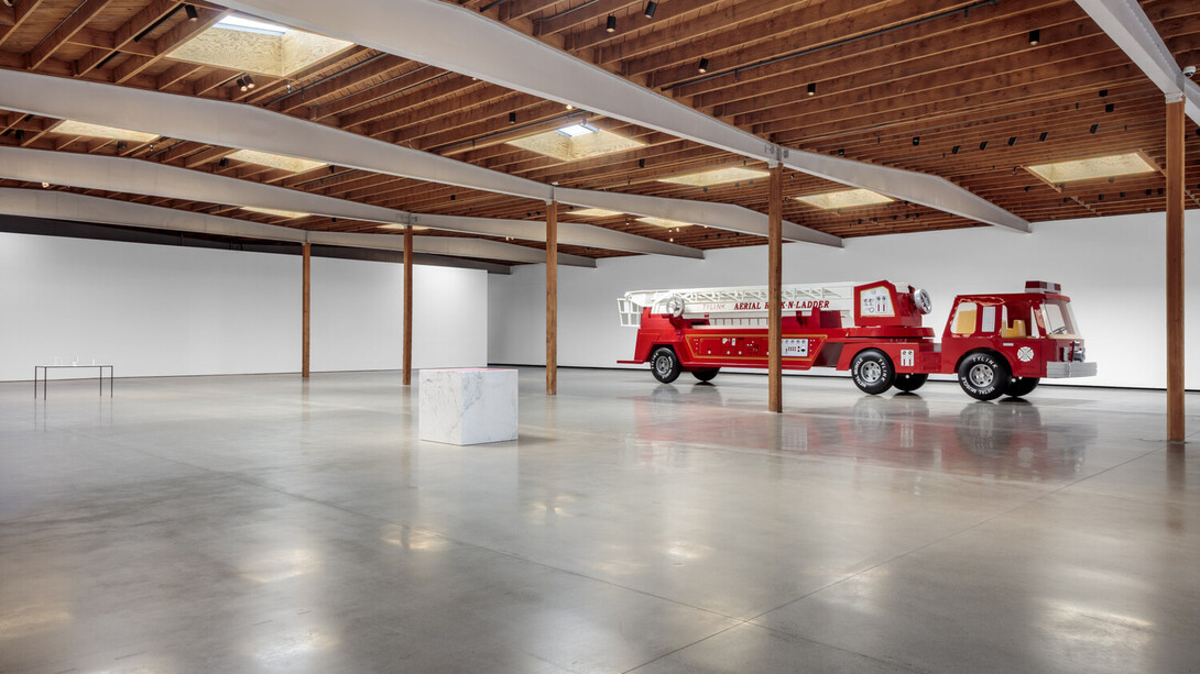 Charles Ray, exhibition view. Courtesy of Jeffrey Deitch