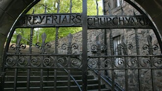 Entrada al cementerio de Greyfriars