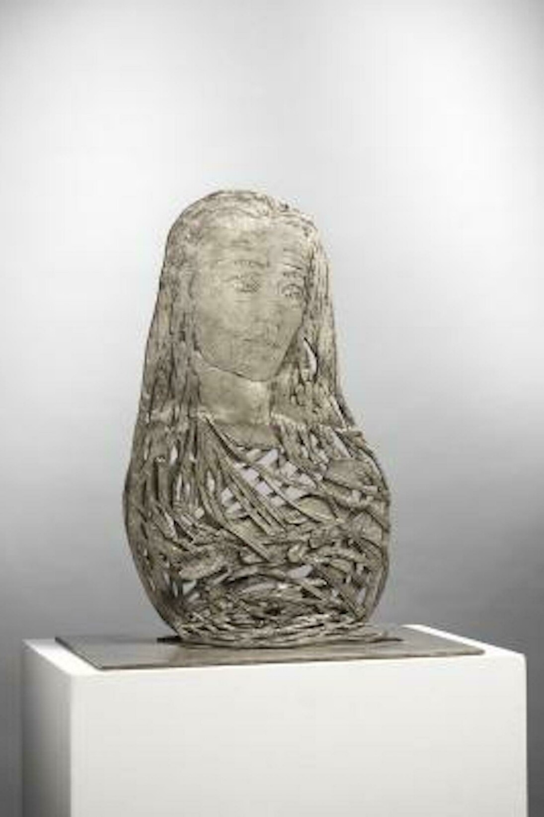 Kiki Smith, Exhibition view. Courtesy of Galerie Lelong