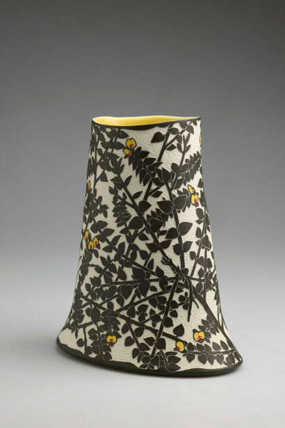 Cathy Franzi, Bossiaea pulchella, 2025. Courtesy of Linton and Kay