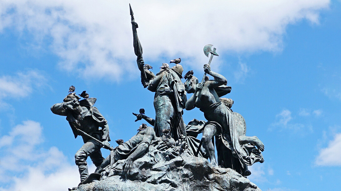 Monumento Nacional de Costa Rica, obra del francés Louis-Robert Carrier-Belleuse, ubicado en el Parque Nacional de San José, capital de Costa Rica