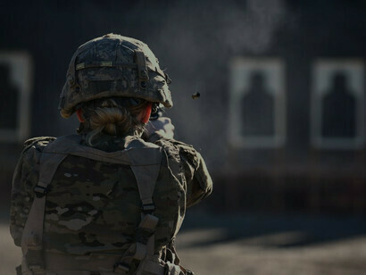 Man glaubte, dass der Sturz von Diktaturen und die US-Militärpräsenz zur Konsolidierung des demokratischen Systems und zur wirtschaftlichen Entwicklung führen würden