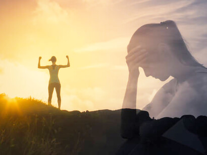 The woman's journey from sadness to happiness culminates in her newfound independence