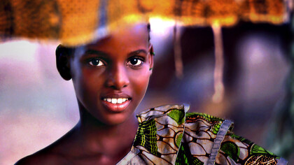 Mali – Ragazza al mercato di Mopti - Ph Sergio Pessolano