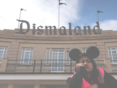 Dismaland (2015) © Business Insider